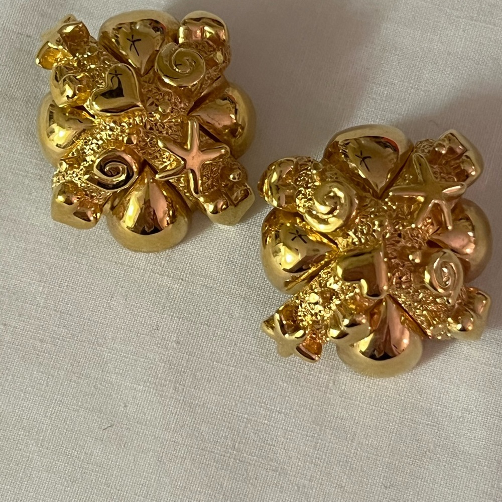 St John earrings